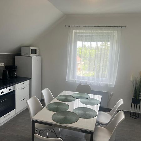 Oliver 22 Apartman Fonyód Екстериор снимка